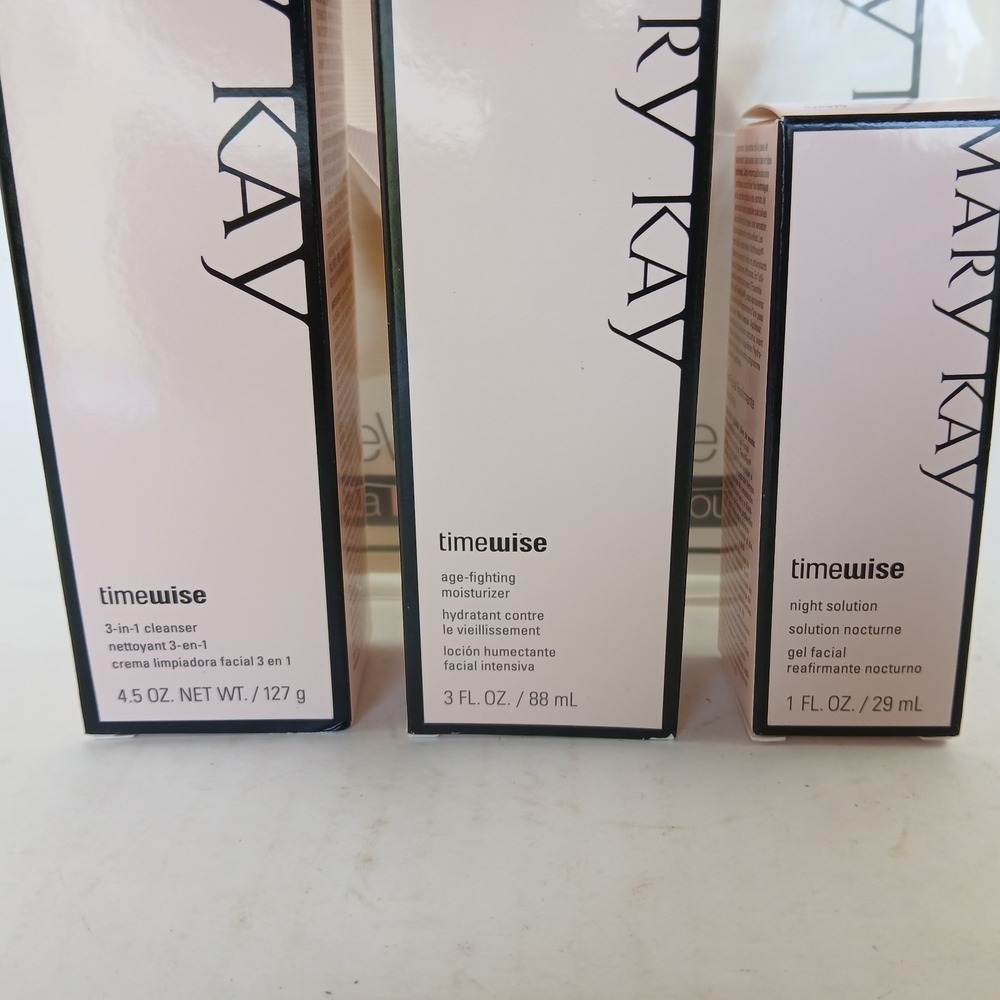 Mary Kay TimeWise Miracle Set Normal NIB READ Incomplete Missing Day Serum - Picture 6 of 8